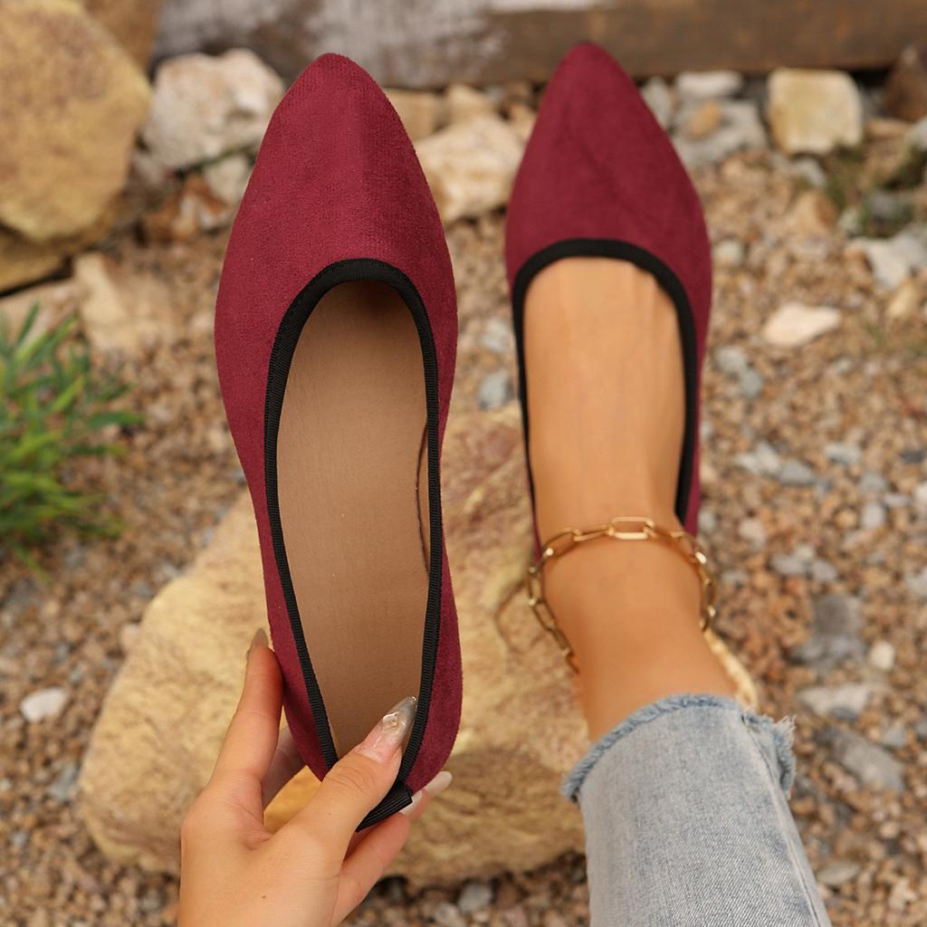 Spring and Autumn new pointed head light mouth suede flat bottom color matching large size women's casual shoes