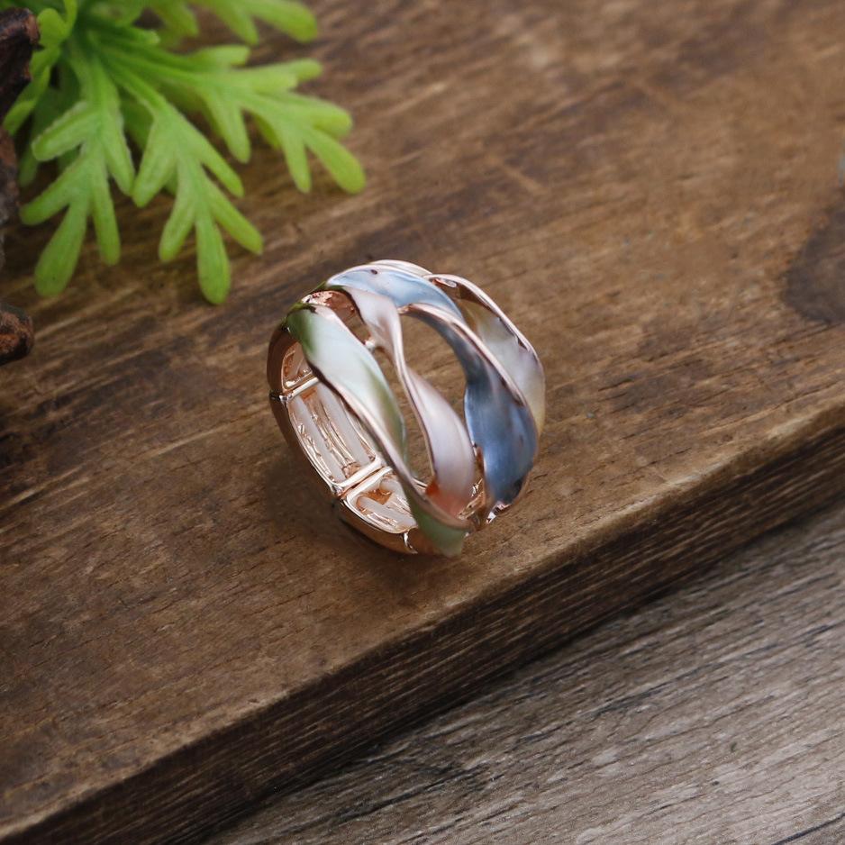 

Новые красочные цветы преувеличенное живое эластичное кольцо женская мода темперамент нишевые дизайнерские аксессуары