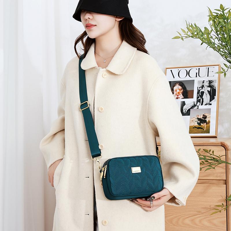 Shoulder Bag Women's Lightweight Nylon Bag Large Capacity Mother Bag