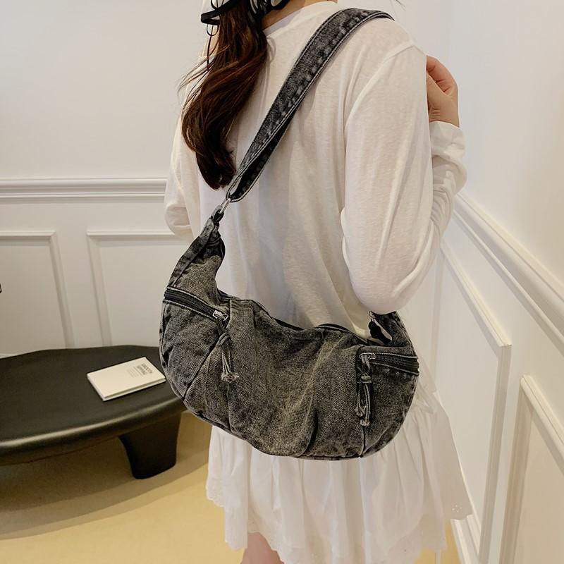 Large capacity messenger bag women's denim summer new casual fashion simple underarm bag solid color foreign style dumpling bag