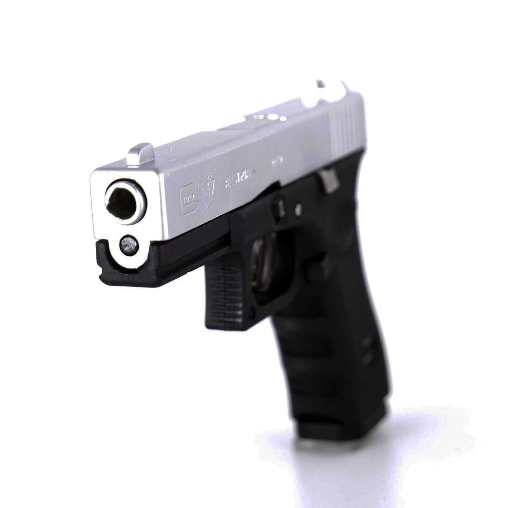 HITCALL Glock 17 Ultra Precision 1/3 Exhaust Type Alloy Key Chain Metal Slide Mini Model Gun Case, Silver