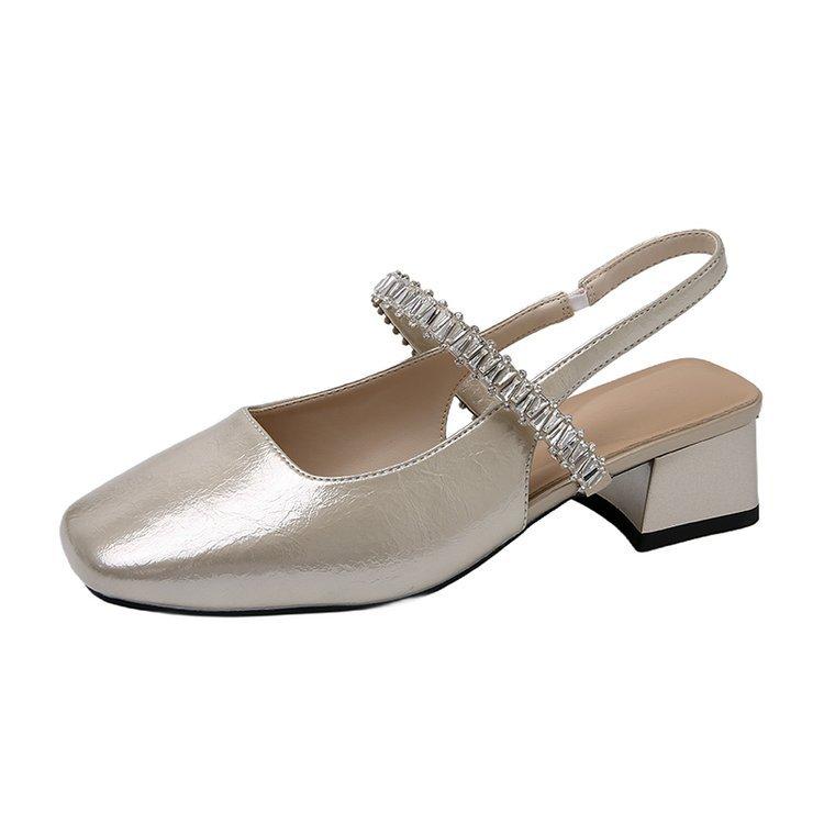 Flat Bottom Low Heel Bag Head Sandals Women's 2025 Spring and Summer New French Fashion Rhinestone Word with Shallow Mouth Square Head Single Shoes