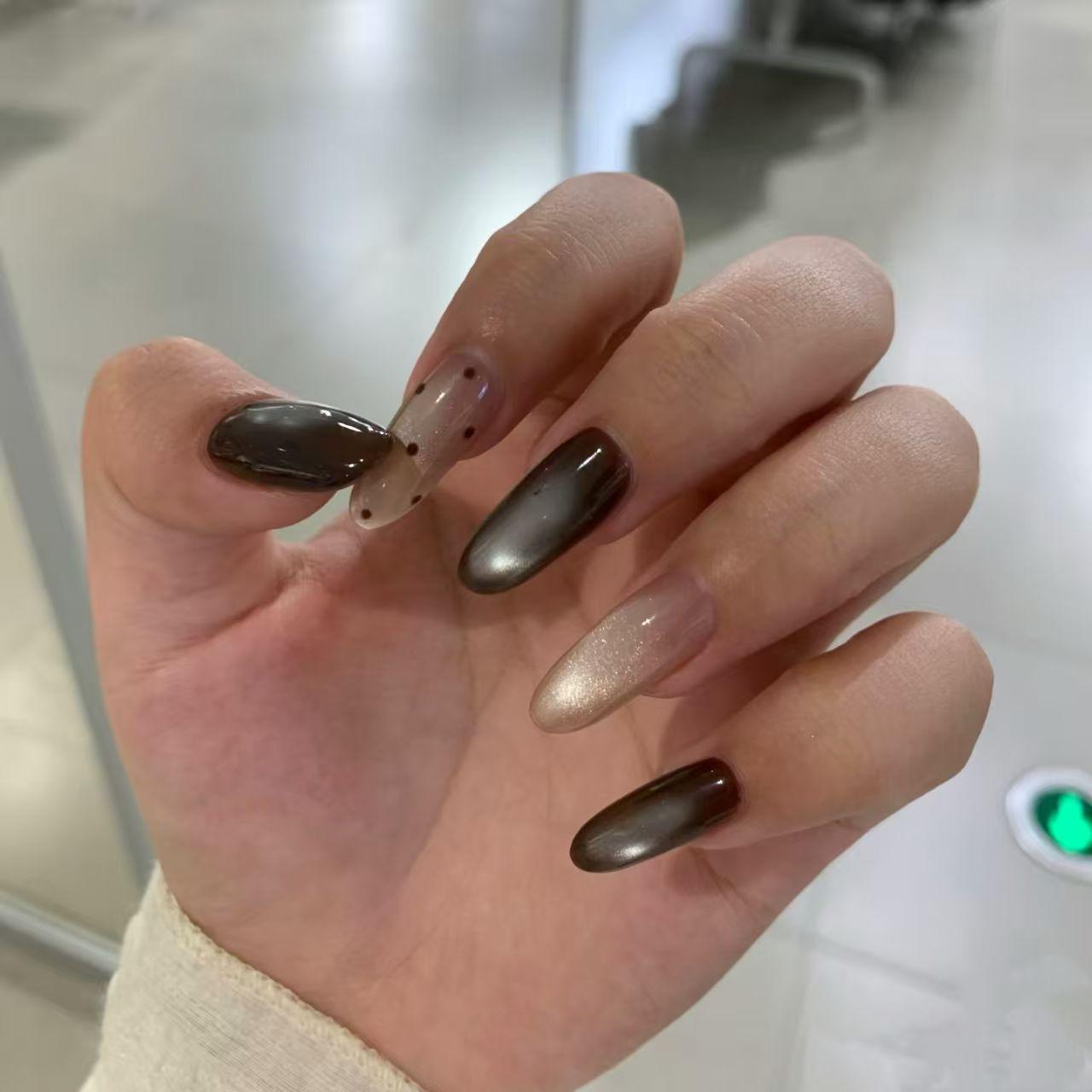 

Retro Melody Cat Eye High-Class Whitening Nail Art for Trendy Students Model M