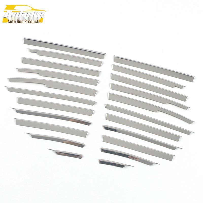 

21 Tucson Накладка нижней центральной решетки и противоударная накладка переднего бампера