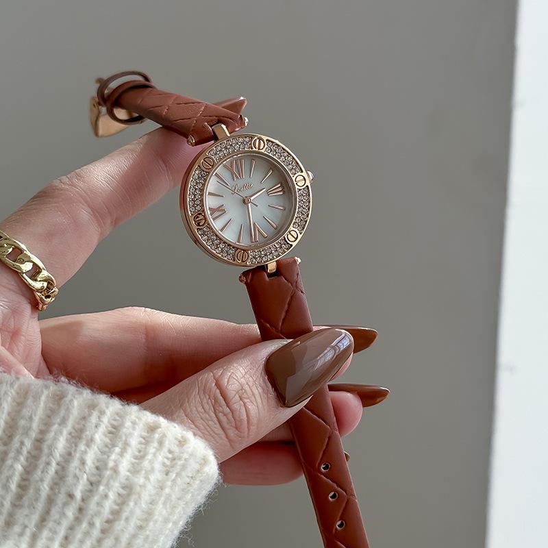 Watch Female Niche Ladies Watch Sense Small Fragrant Wind Fritillary Face Steel Belt Women'S Watch 9620