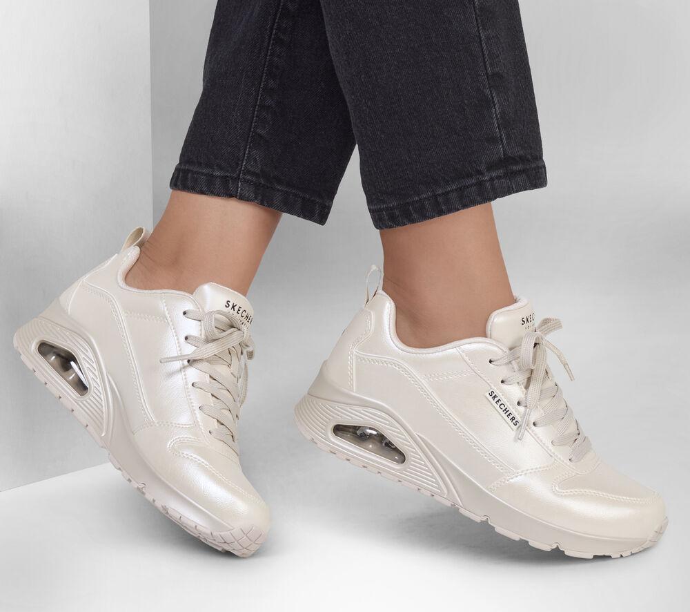 Sneakers Skechers off white Uno Galactic Gal