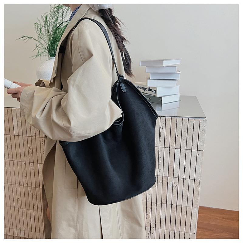 Retro Bag Women's Large-capacity New Autumn and Winter Versatile Shoulder Bag Popular Commuter Tote Bag
