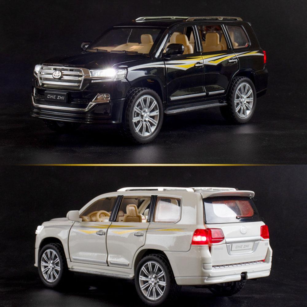 1:24 Land Cruiser Prado LC250 Model Car Toy Metal Diecast Doors Opened Off-road Vehicle Sound Light Pull Back Models for Boys
