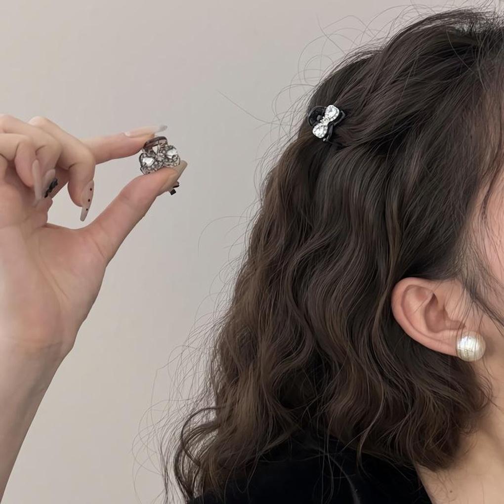 Women s Cubic Ribbon Mini Bangs Clip Hairpin Black Clip_White Ribbon