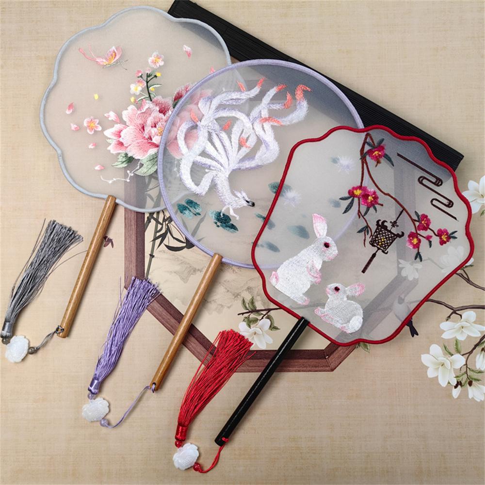 Flower Embroidered Silk Round Fan Chinese Hand Fans with Wooden Handle Tassel Wedding Party Dance Accessories Home Decor