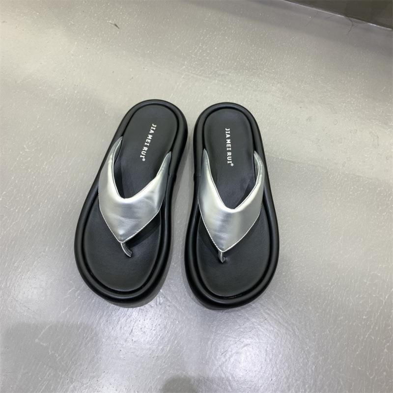 

Шлепанцы на толстой подошве женские туфли носить 2025 новый летний мягкая подошва шлепающие сандалии пляжные сандалии 39 серебряный