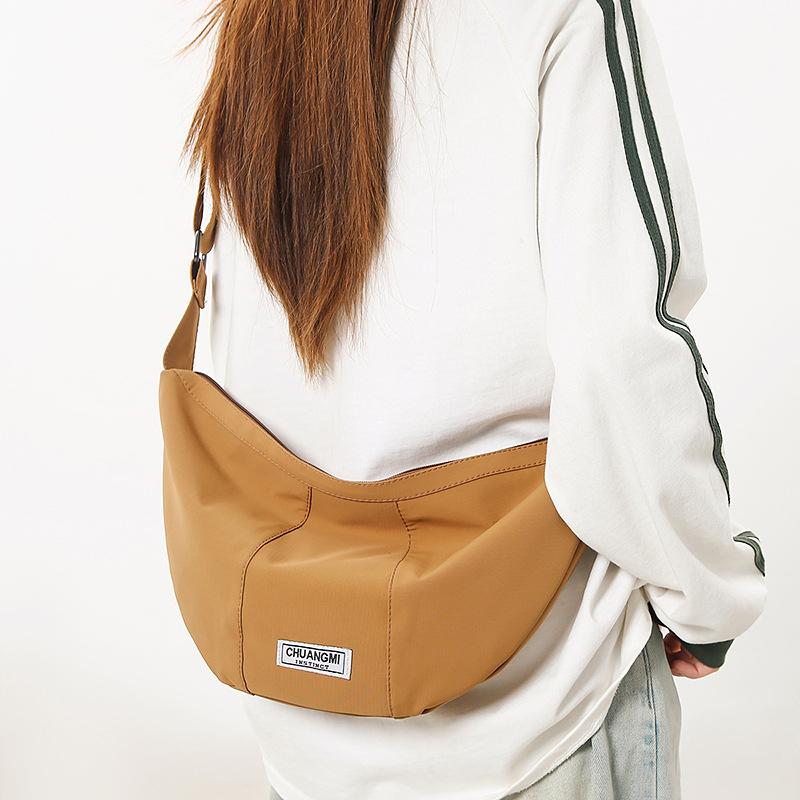 Versatile Dumpling Bag Female Personality Solid Color Messenger Bag Trendy Brand Commuter Shoulder Bag Light Mobile Phone Bag Male