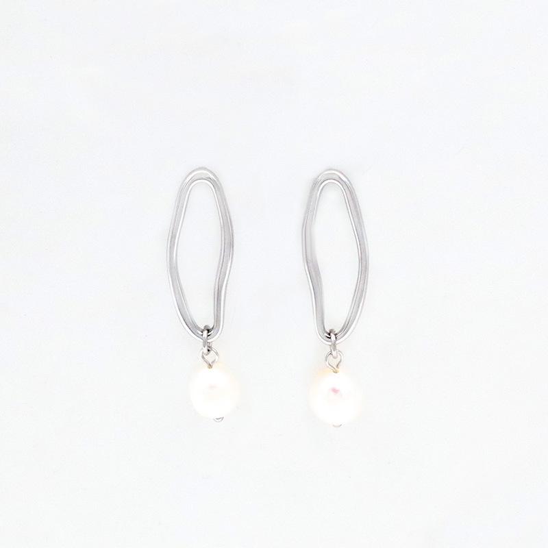 Fashion 18K Baroque Pearl Earrings Simple Geometric Titanium Steel Pearl Stud Earrings Women'S Premium Sense