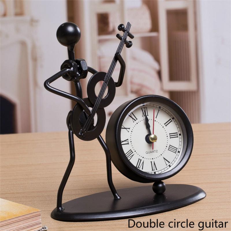 Mode kreative Musik Metall Iron Man Uhr Büro Heimdekoration
