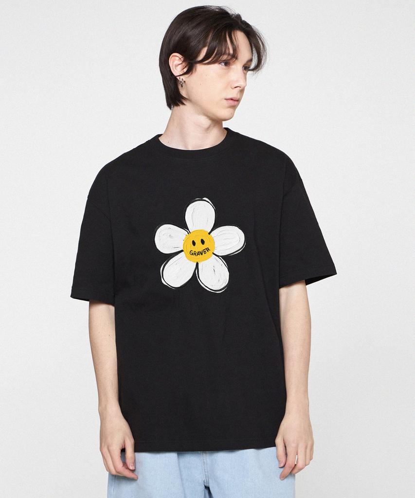 GRAVER [Unisex] Painting Big Flower Dot Short Sleeve T-Shirt_Black