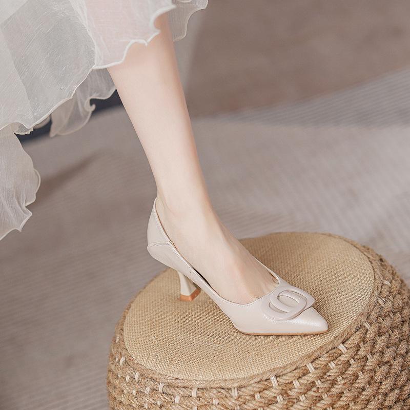 

1012-3 Women’s High Heels: Celebrity Style, Comfortable Stilettos with Soft Leather, Perfect for Skirts, Light & Mature Look Size 40 чорний