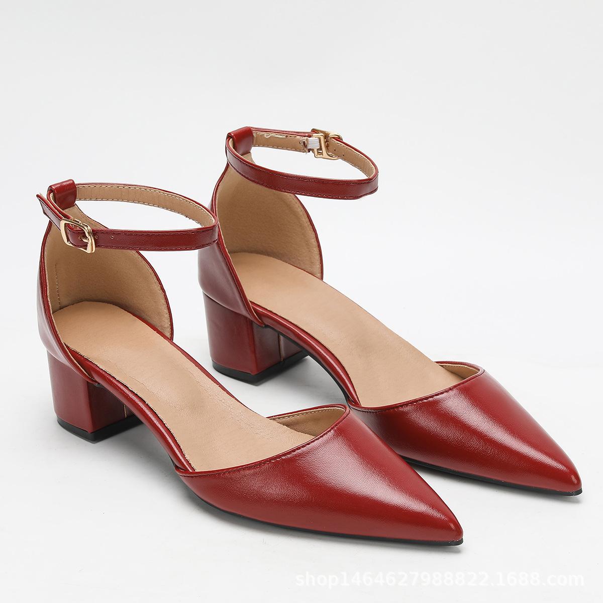 

Women s bag head sandals women s simple, fashionable and elegant back empty single shoes women s one-word buckle sandals 43