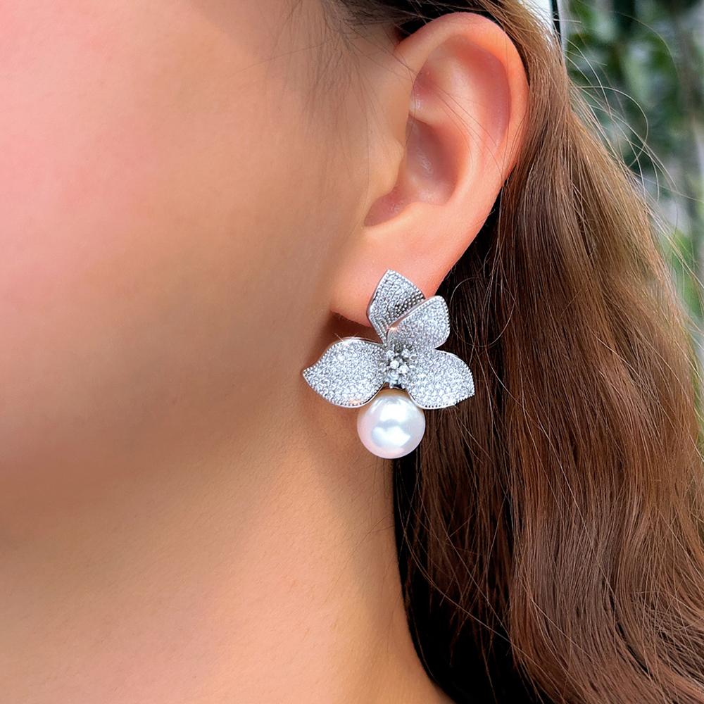 Zircons Noble White Gold Color Cubic Zirconia Elegant Big Flower Dangle Pearl Earrings for Women Wedding Party Jewelry E1150