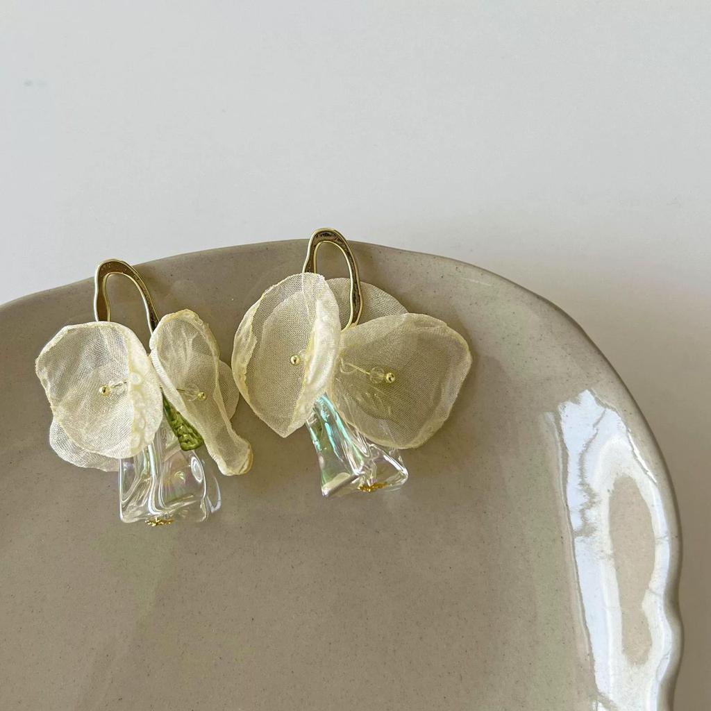 Chiffon Flower Pearl Stud Earrings: High-End 2025 Summer Style for Women