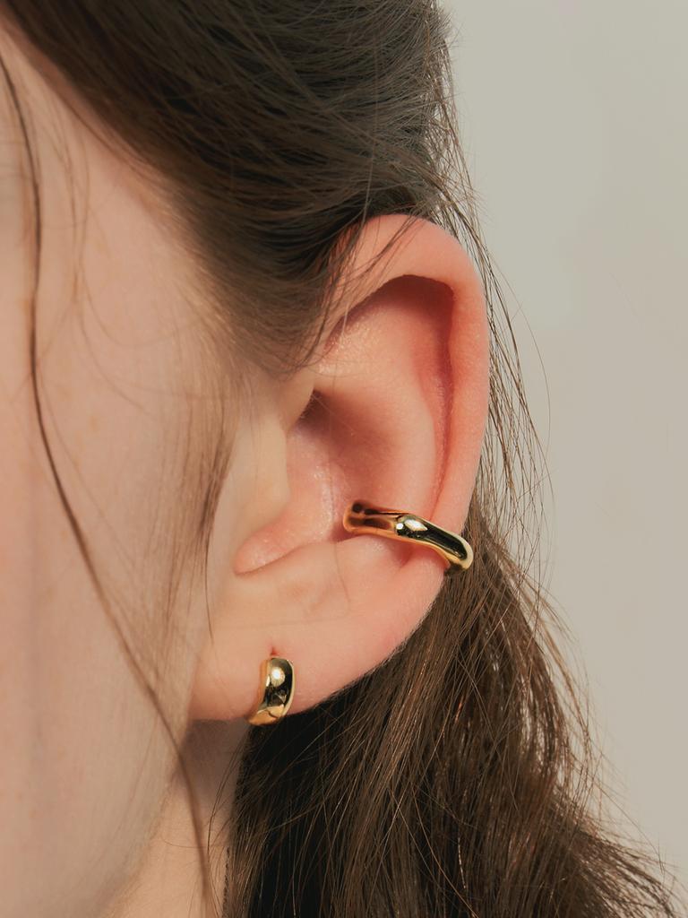 Hei Melting Ear-Cuff