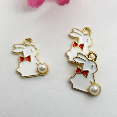 Handwerksprodukte Mini Hase Legierung Emaille Metallanhänger Niedliche Anhänger DIY Halskette Armband Ohrringe Schlüsselanhänger Geschenk