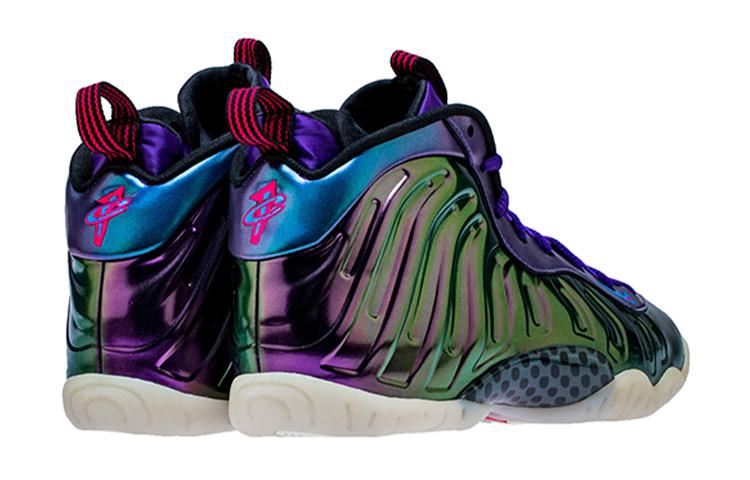 Nike Air Foamposite One Iridescent Purple GS 644791-602