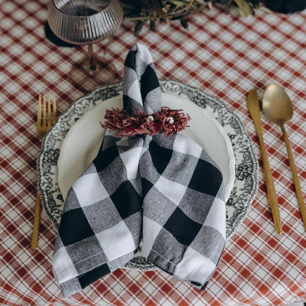 Set of 4 Christmas Napkins Plaid Red Black 15.7X15.7Inches Washable Reusable for Holiday Christmas Party Table Setting Decor