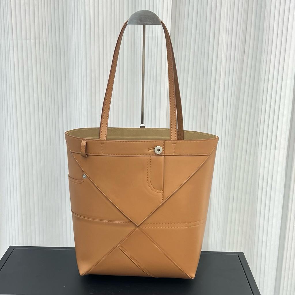 2026 New Panta Splicing Folding Tote Bag, Retro Premium Cowhide Bucket Bag, Genuine Leather Commuter Bag for Women