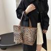 European And American Large Capacity Fashionable Ins Personality Leisure Autumn New Leopard Print Suit Shoulder Tote Bag