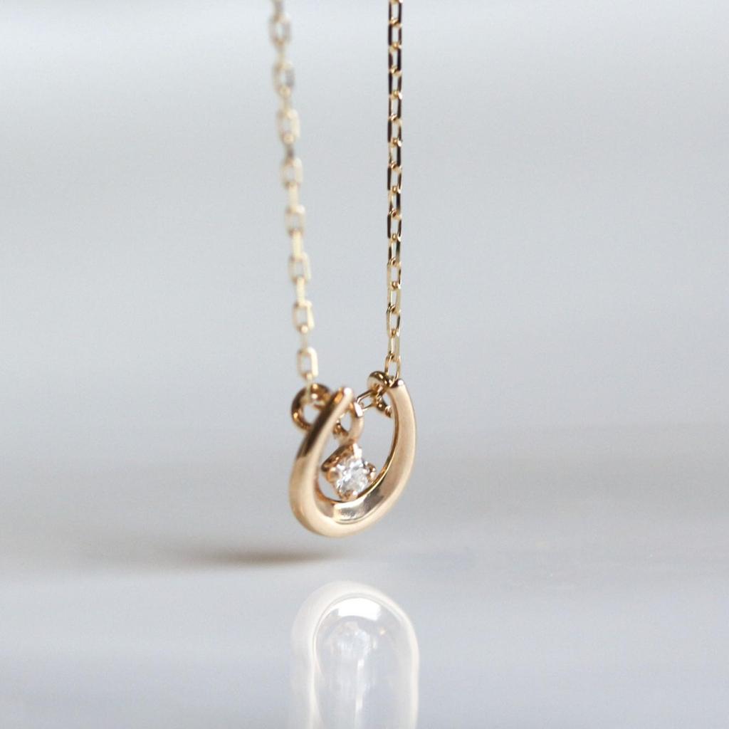 Diamond K10YG Horseshoe Necklace for Women [cui-cui]