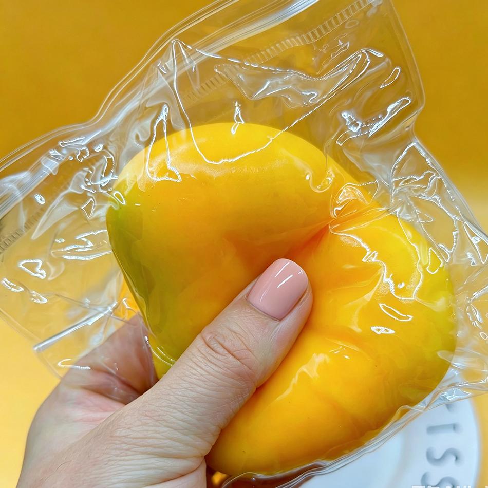 Squishy Mango Stress Balls Squeeze Toy Color-Changing Mango Handmade Squishy Fidget Balls Stress Relief Toy Gift