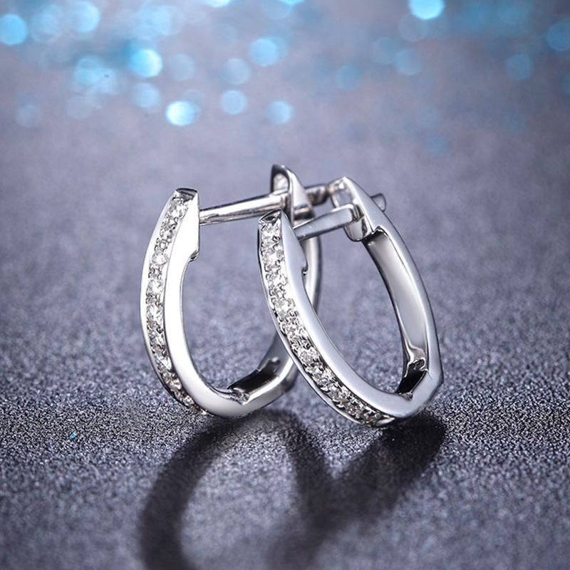 Nouvelle arrivee: Boucles d'oreilles entièrement serties de diamants et de pierres précieuses - Saphir simulé, Rubis et Tourmaline pour la mode féminine.