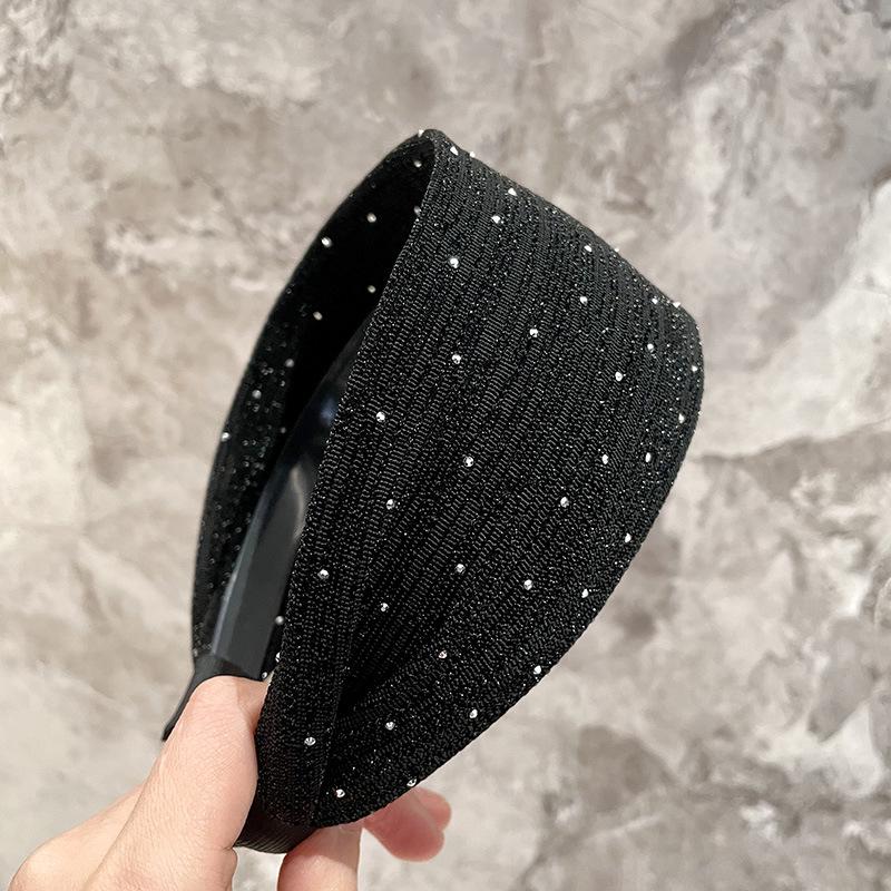 French Elegance Black Series Pearl Headband with Teeth - Autumn/Winter Collection