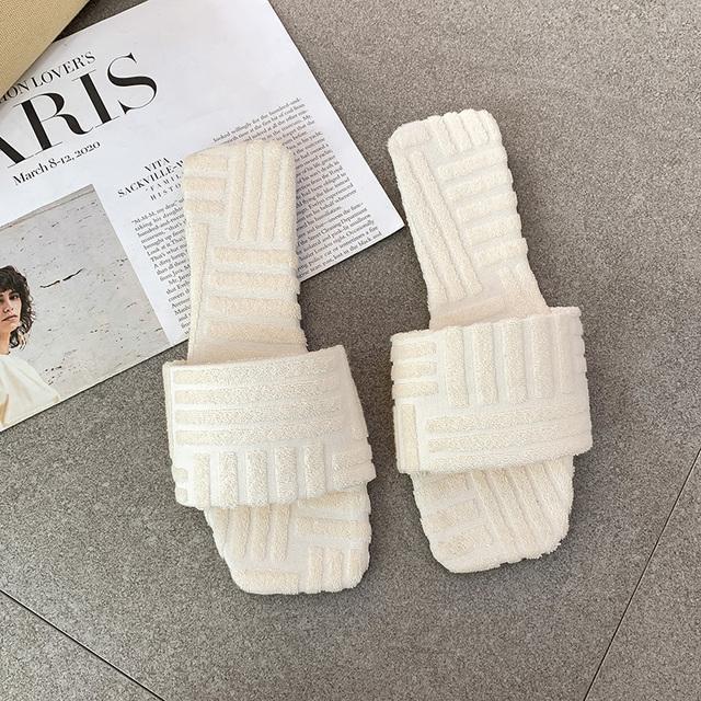 

Летние тапочки на плоской подошве, модные сандалии с открытой пяткой, новые трендовые пляжные туфли с открытым носком, женские повседневные удобные шлепанцы, женские шлепанцы 42 бежевый