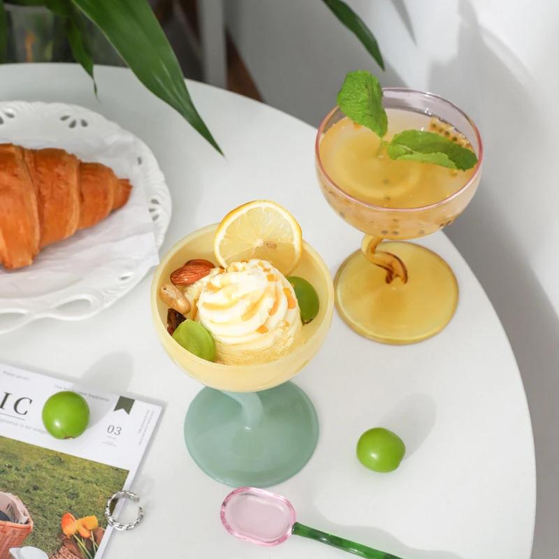 Round Bowl Goblet Dessert Glass Mug S-shaped Cup Stem Ice Cream Bowl Cup Milkshake Dessert Cup Colored Borosilicate Glass