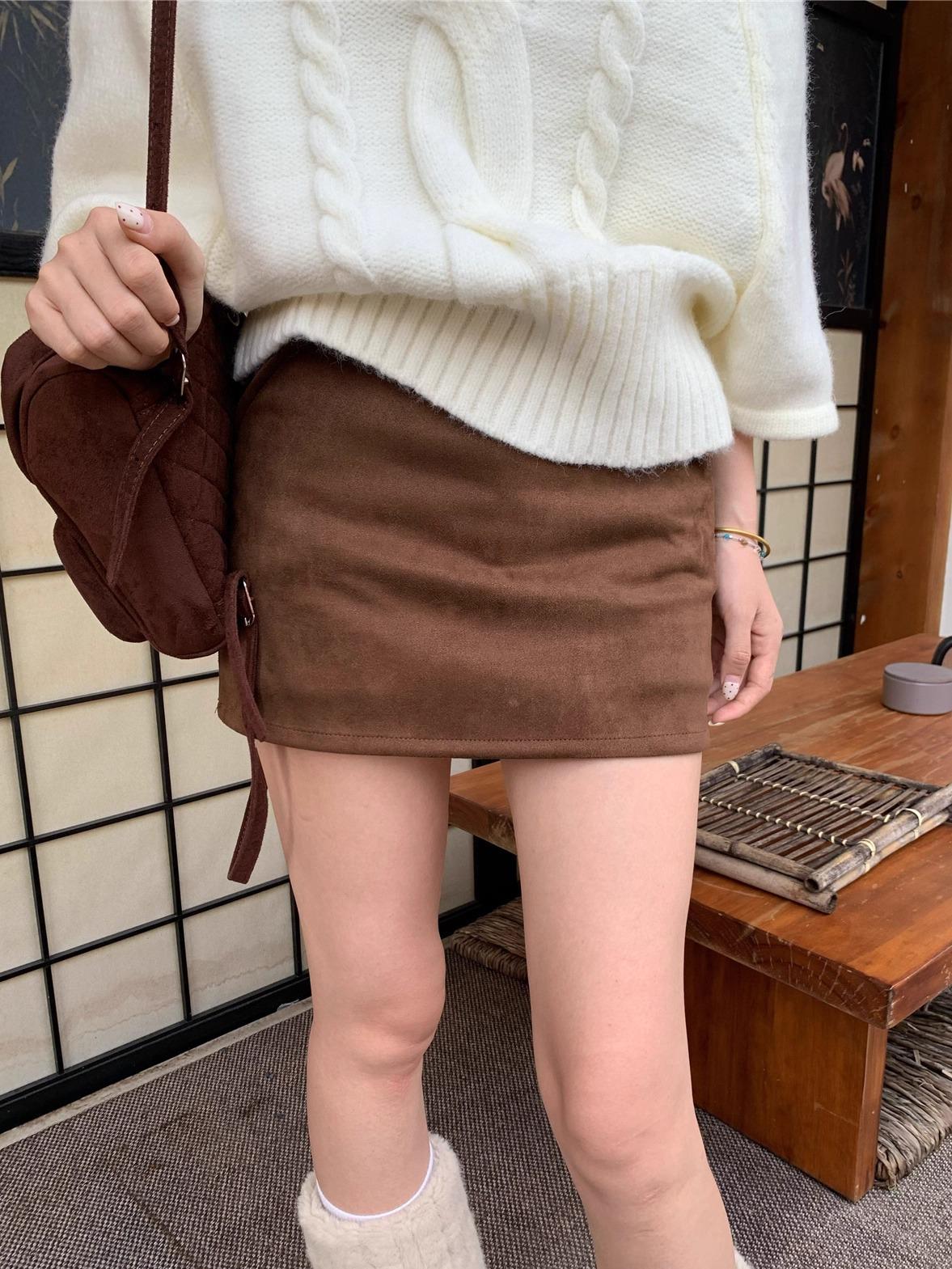 Plus Size Retro Brown Suede Velvet A-line Skirt: High-Waist, Slimming Short Skirt for Spring & Autumn XL коричневый