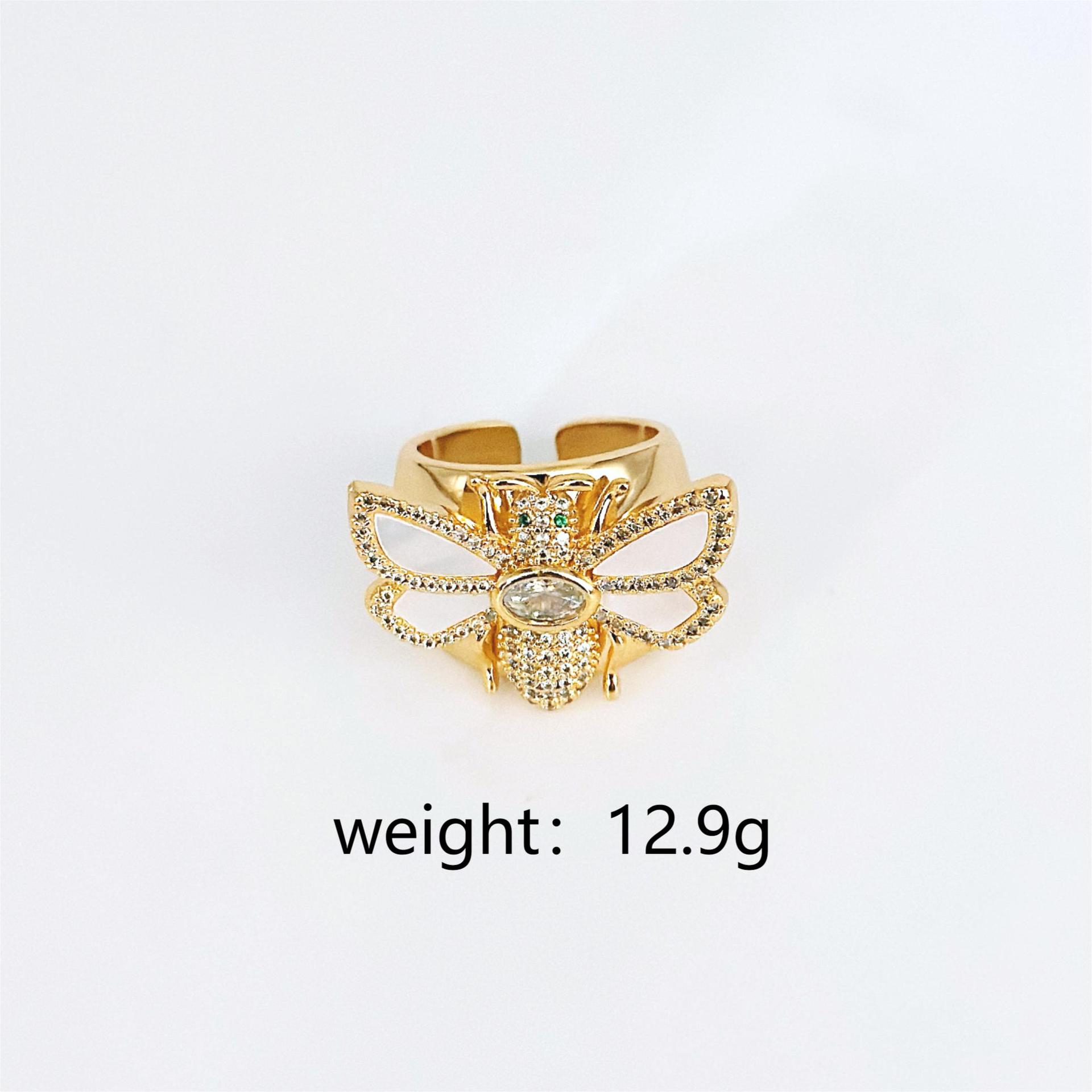 

Ювелирные изделия Модный браслет Бриллиант Белый гребешок Пчела Браслет Широкая боковая гравировка Нежные текстурированные украшения для женщин