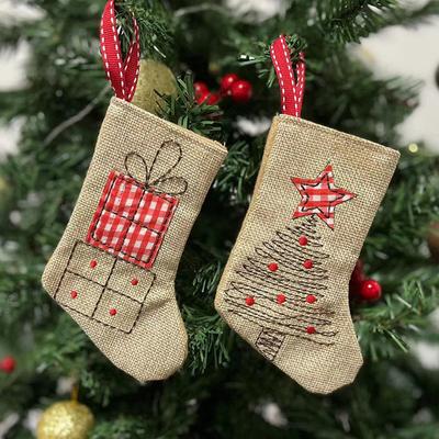 Weihnachtsbaum-Hänger, Hanf-Weihnachtssocken-Aufhänger, Sackleinen-Stickerei, Weihnachtsstrumpf