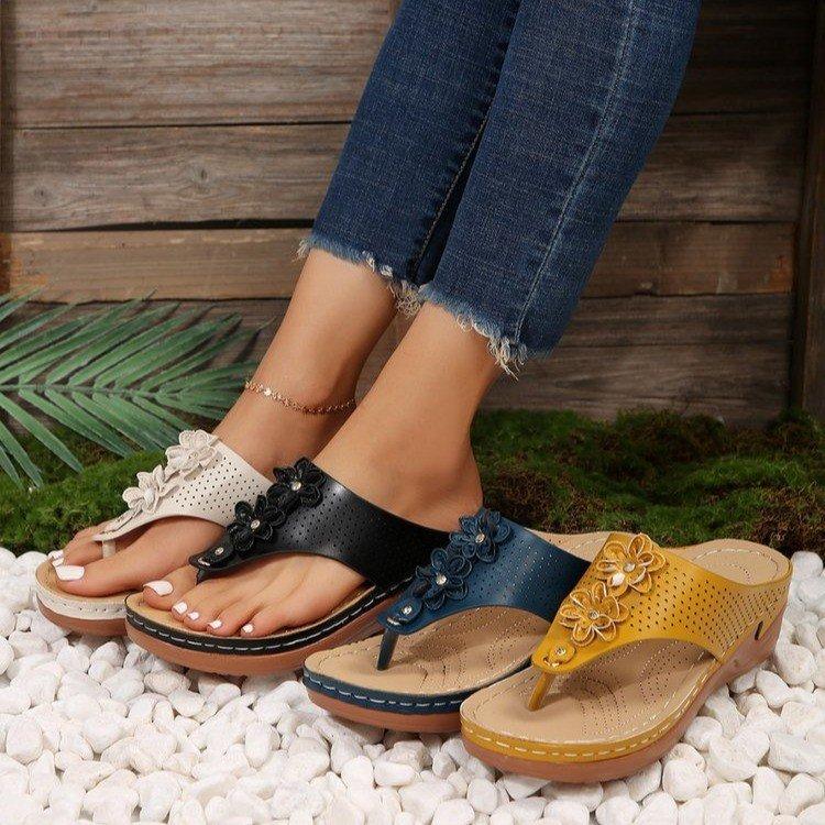

Non-slip casual fashion flat bottom slope heel flip-flops stitched simple slippers 42 жовтий