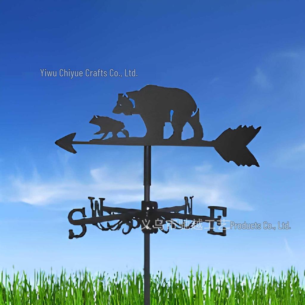 Weather Vane Ornament: Outdoor Wrought Iron Spray-Painted Roof Decoration Metal Craft