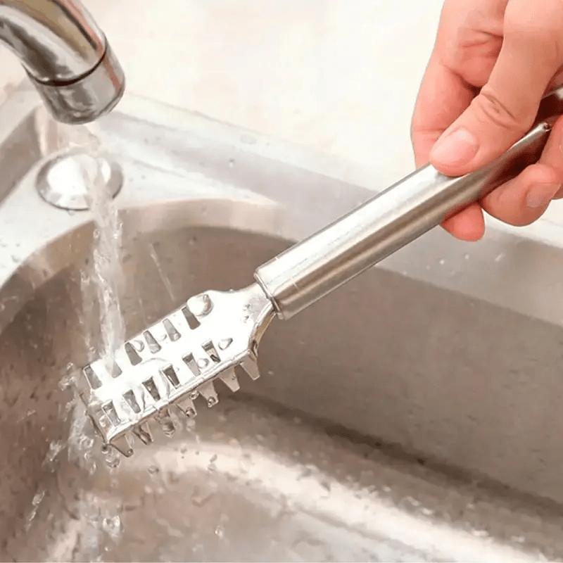 1pc Stainless Steel Fish Scale Scraper, Sawtooth Edge, Efficient & Quick, Food-Safe Kitchen Tool for Scraping Scales, Ideal for Camping & Dining