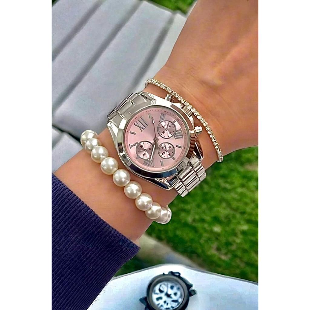 Analoge Armbanduhr der Sonderserie