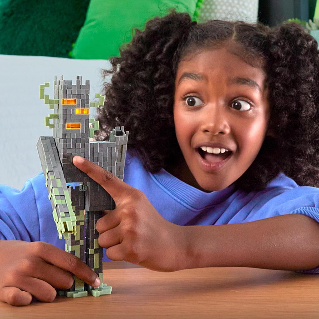 Mattel Minecraft Creeking Kids Ages Gray JKR45 Figure, 6+,