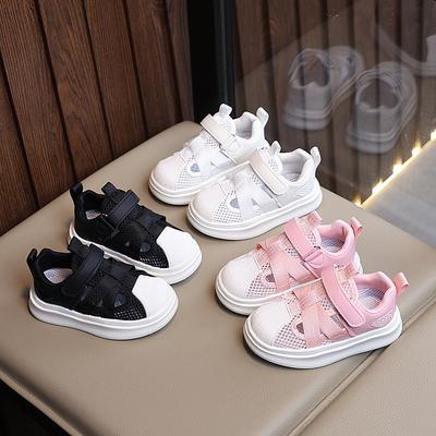 Sandali sportivi estivi per bambine sneakers casual con punta a conchiglia per bambini sneakers bianche per bambini scarpe con struttura traforata traspirante