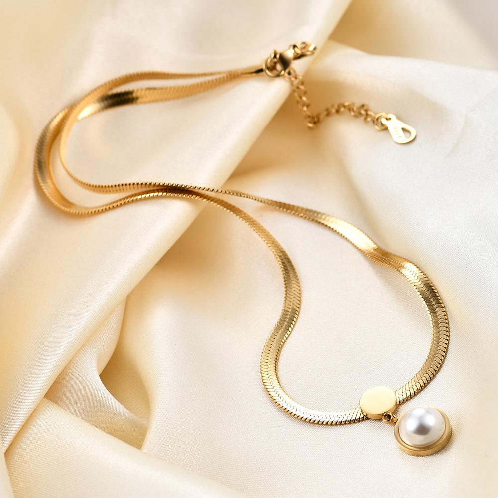 European Fashion Snake Chain Blade Necklace with Imitation Pearl - Valentine's Day Gift.