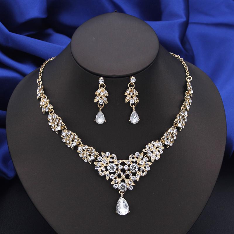 Mote Choker Halskjede Sett for Kvinner Brudesmykkesett Fest Ball Bryllup Øredobber Kostymetilbehør