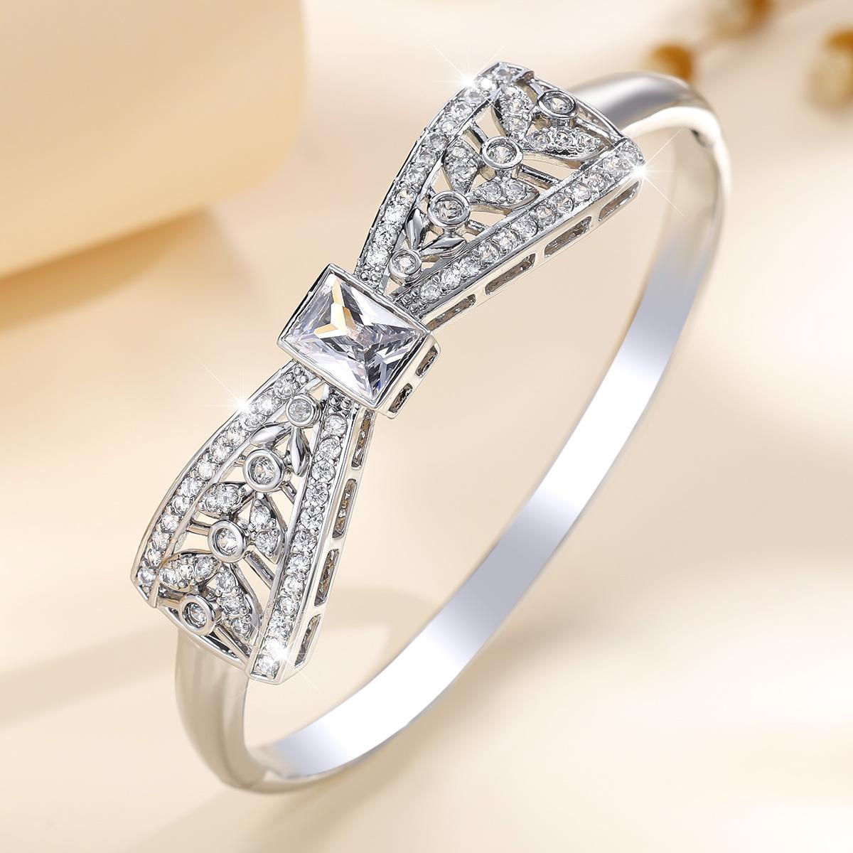 Korean Style New Fashionable and Exquisite Hollow Bow Micro-paved Zircon Women s Bracelet 17CM