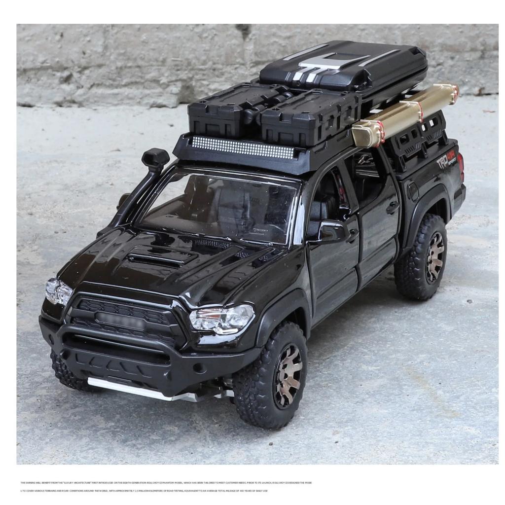 1/32 Toyota Tacoma Picku Wagon Alloy Model Car Toy Diecasts Metal Casting Sound and Light Car Toys for Children Vehicle