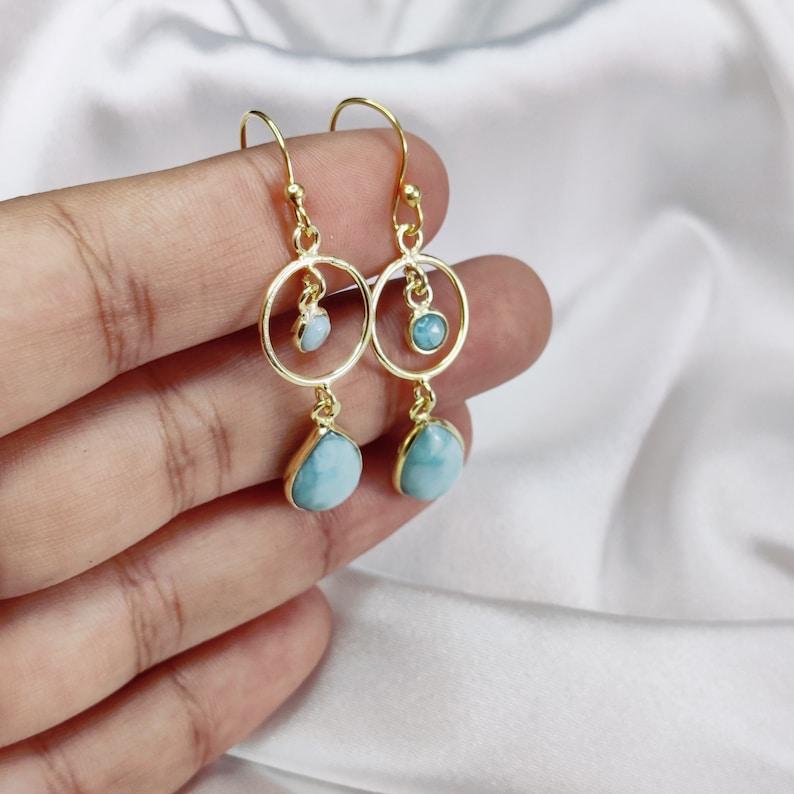 Boucle d’oreille en pierre précieuse larimar naturelle, boucle d’oreille en argent 925, boucle d’oreille pour femmes en or jaune, cadeau pour elle, cadeau de Noël, boucle d’oreille Dangle