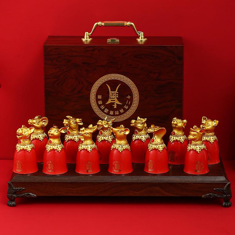 

Позолоченный набор для вина байцзю, высококлассные бизнес-подарки, креативная рюмка для спиртного в виде головы животного, керамическая чашка для байцзю со знаком зодиака